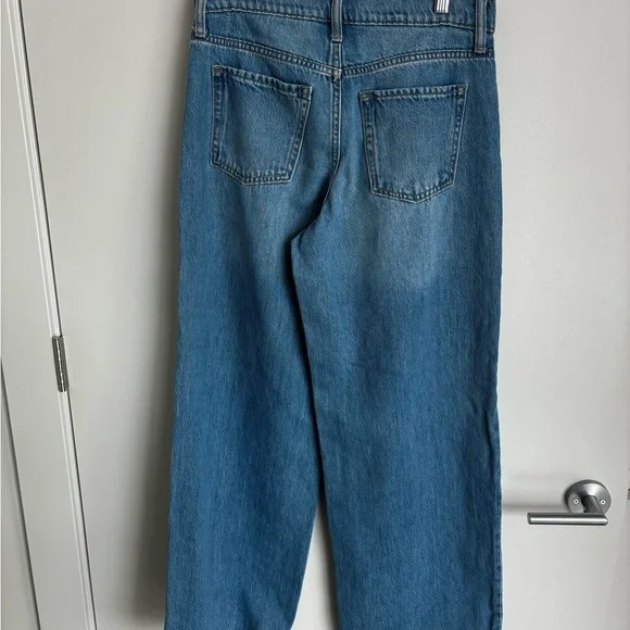 Old Navy Drapey Baggy Wide Leg Jeans in Light Blue Wash - Picture 2 of 2